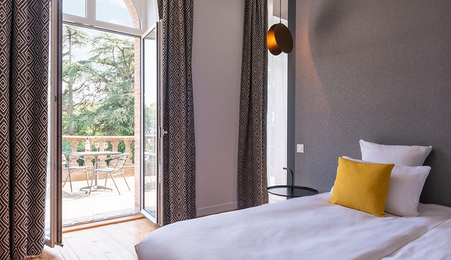 ChateaudeTauzies_SuitePrivilegeAvecTerrasse_06